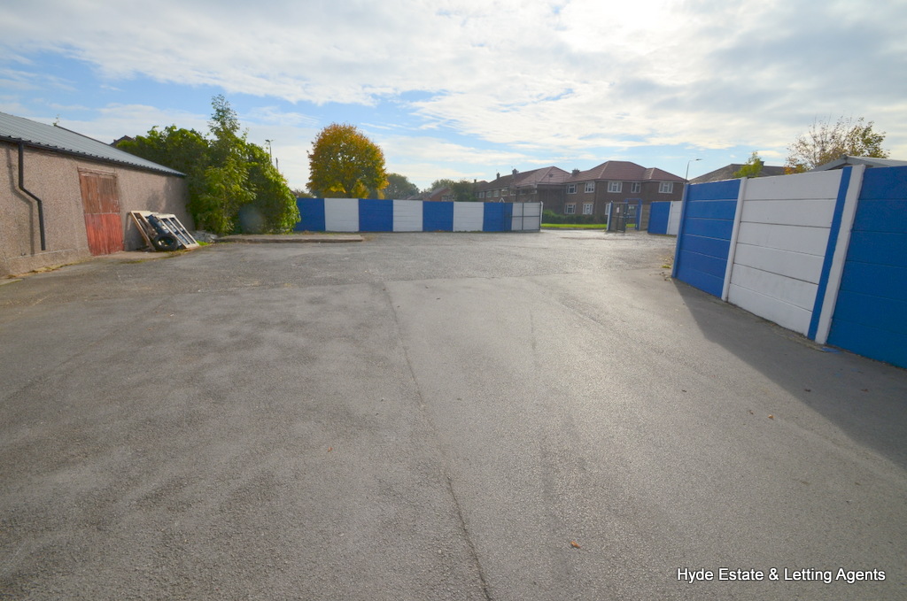 Images for Flixton Football Club, Valley Road, Urmston, Manchester, M41 8RQ EAID: BID:hyde